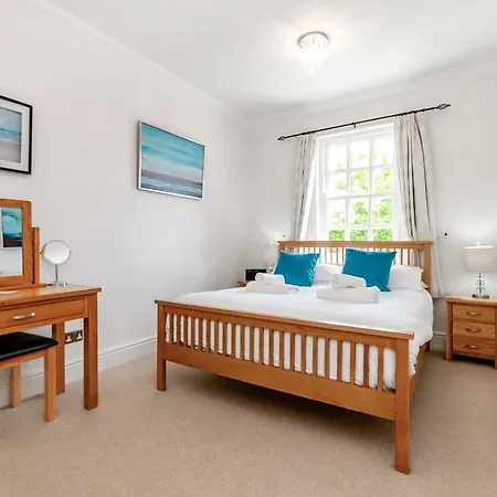 8 Kents Bank House * Grange-over-Sands