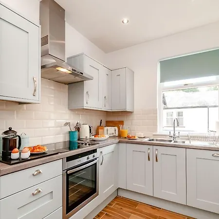 Apartment 8 Kents Bank House